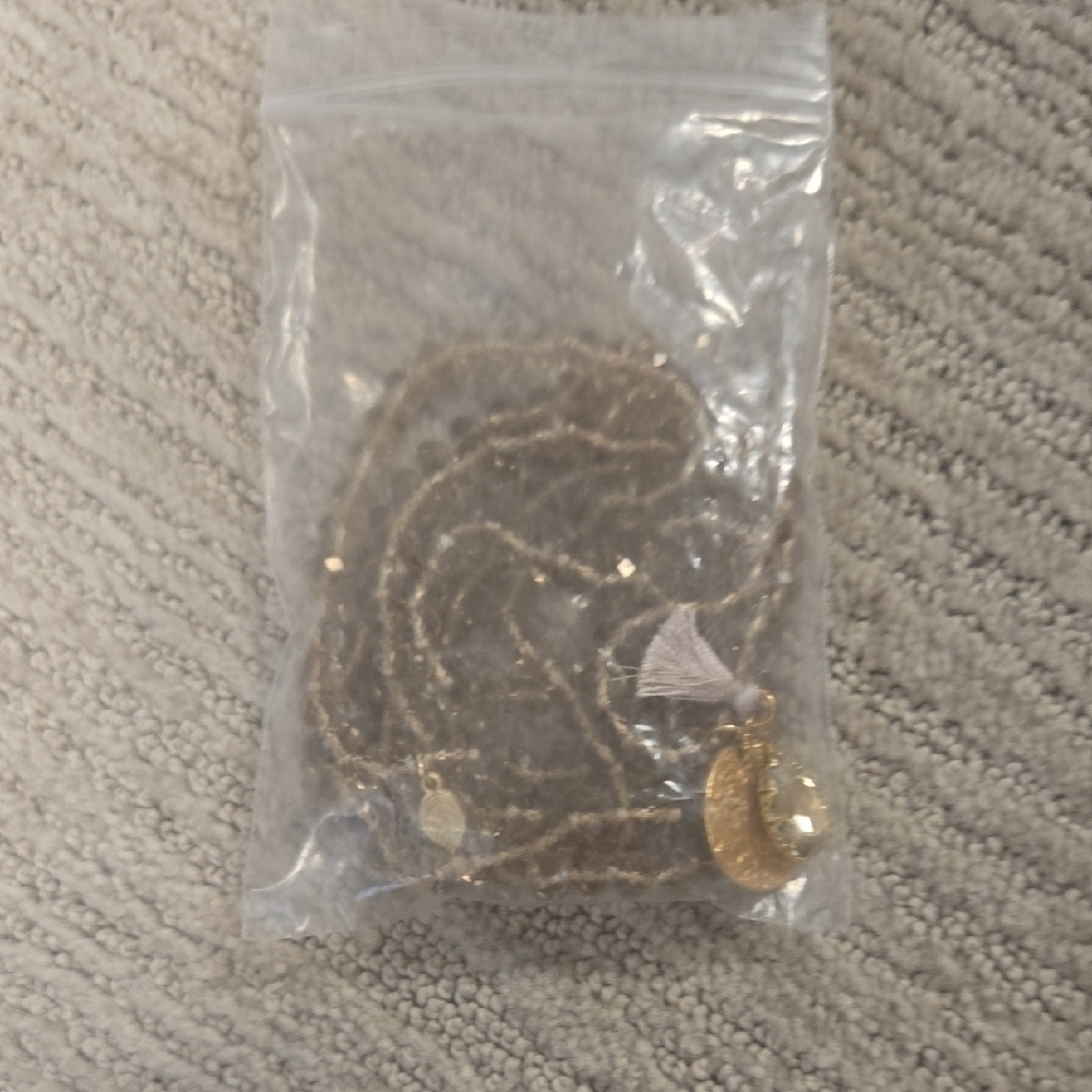 Marlyn Schiff Long Bead Necklace with Charms NWT - Picture 9 of 9